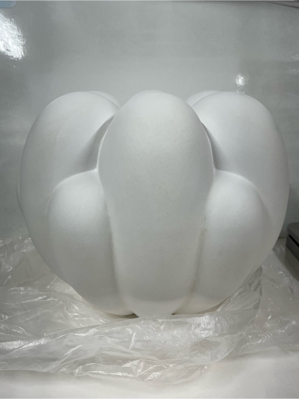 101 Copenhagen Bloom Vase, Mini - Bone White - Picture 8 of 14